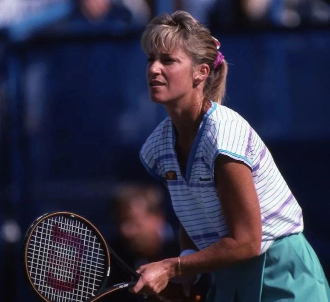 显得捉襟见 显得捉襟见