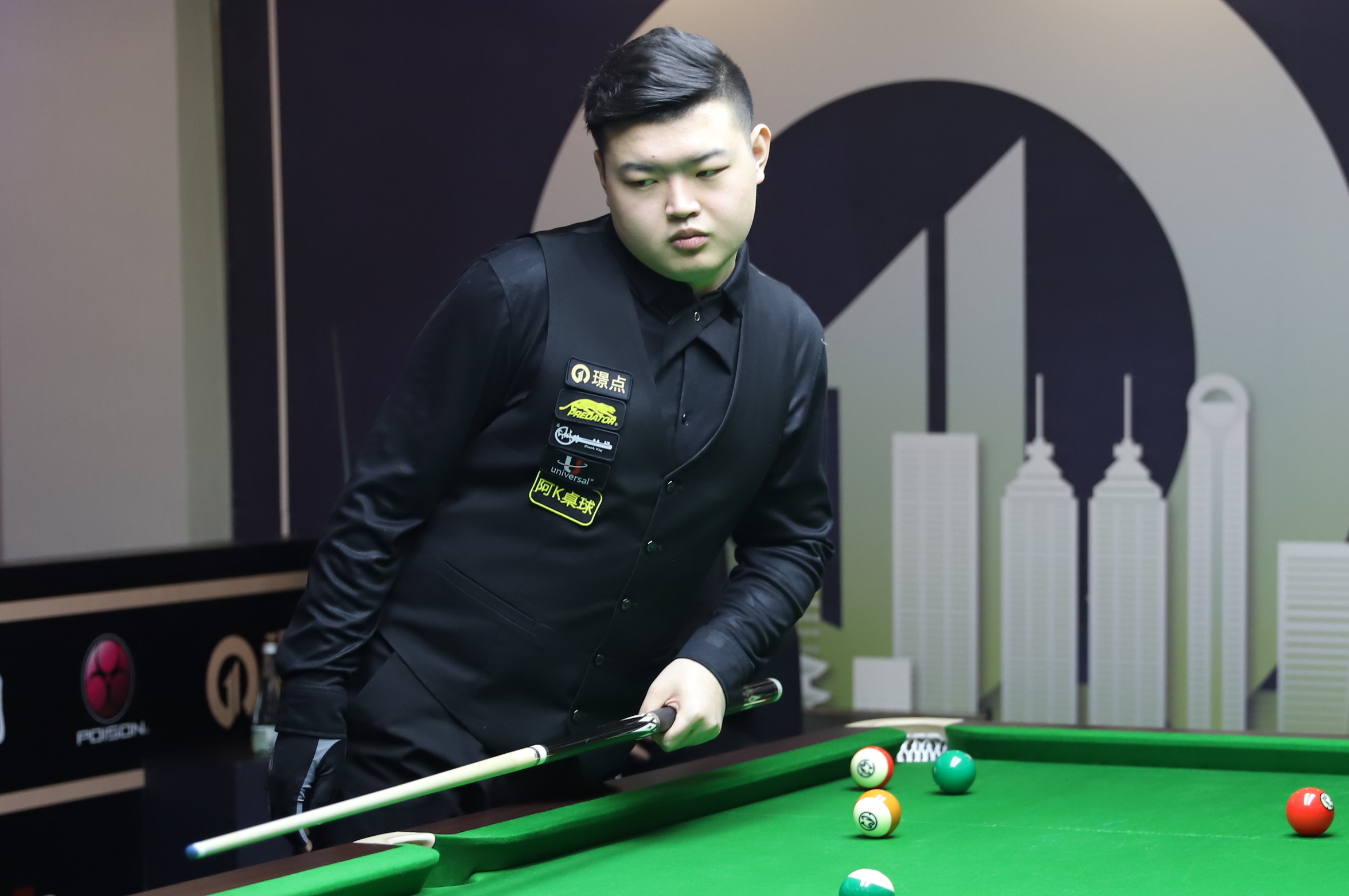 随着像LI 随着像LI